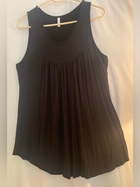 Longyuan Black Sleeveless Pleated Women's Tank Top Size XL